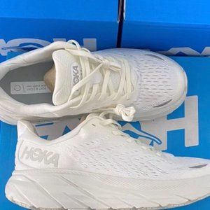 Hoka Clifton 8 White NWT